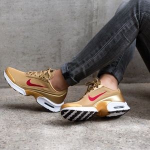 nike jewell gold